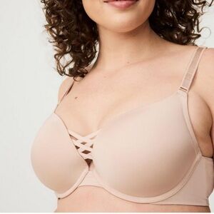Torrid XO Plunge Push-Up Bra size 42D in Rose Dust. New in bag.